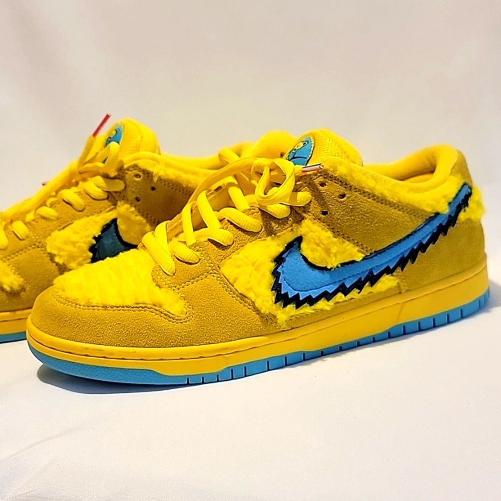Size 10- Nike Dunk Low SB x Grateful Dead Yellow Bear